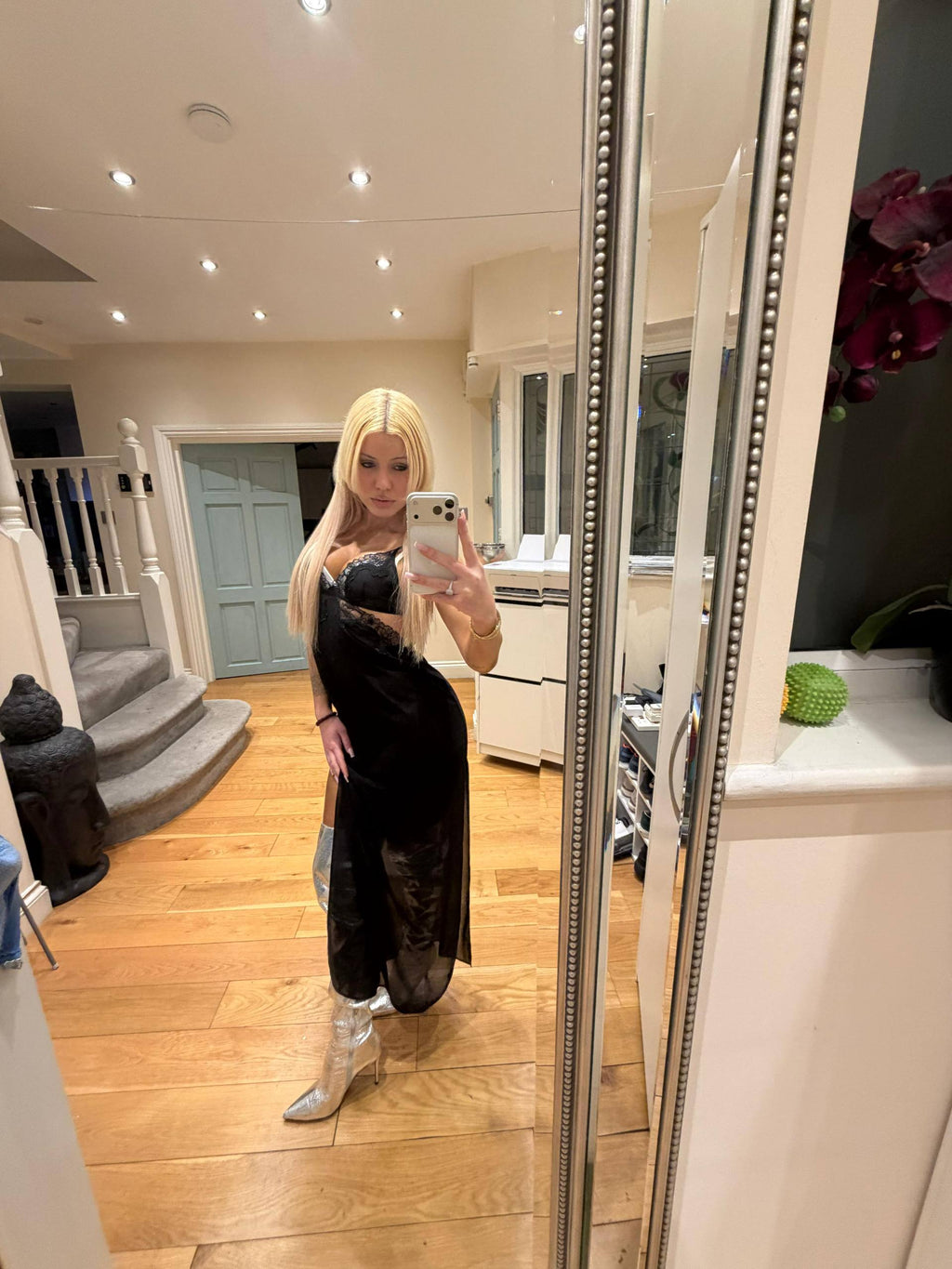 Angel: Your Private Headline Act ✨